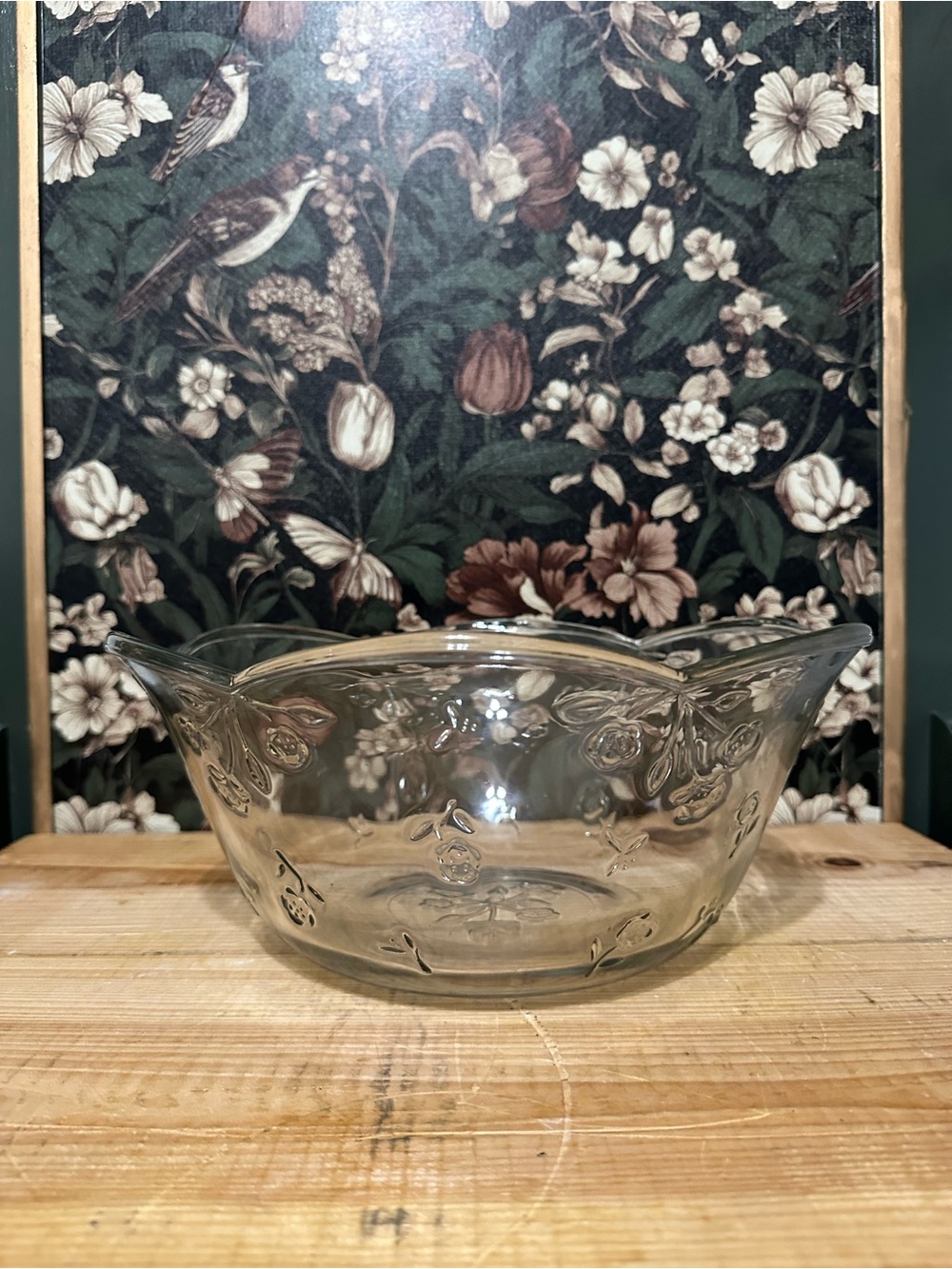 Vtg Floral Anchor Hocking Savannah Large Clear Glass Salad Serving Bowl.